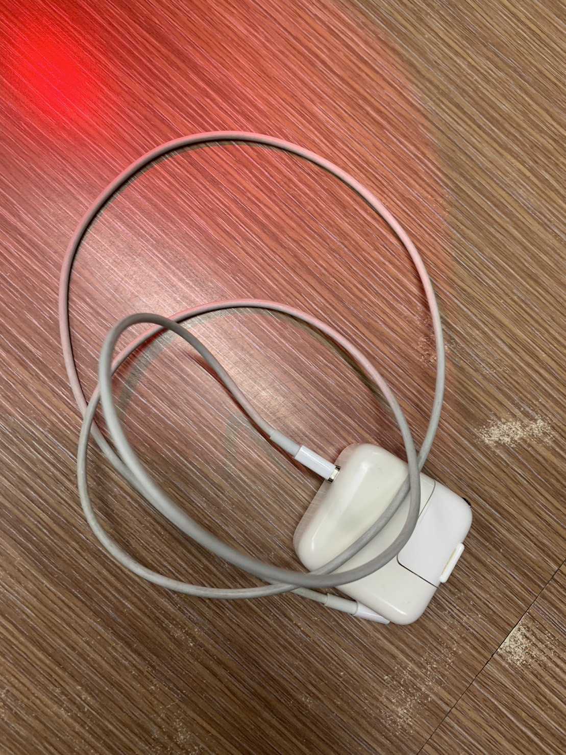 สายชาร์จ (Charging cable) 