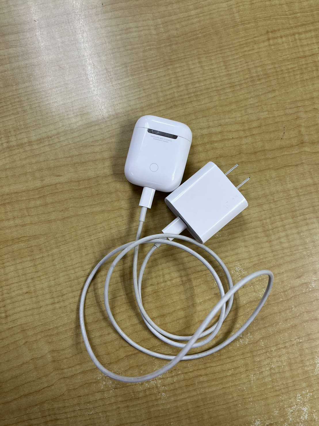 สายชาร์จ (Charging cable) 